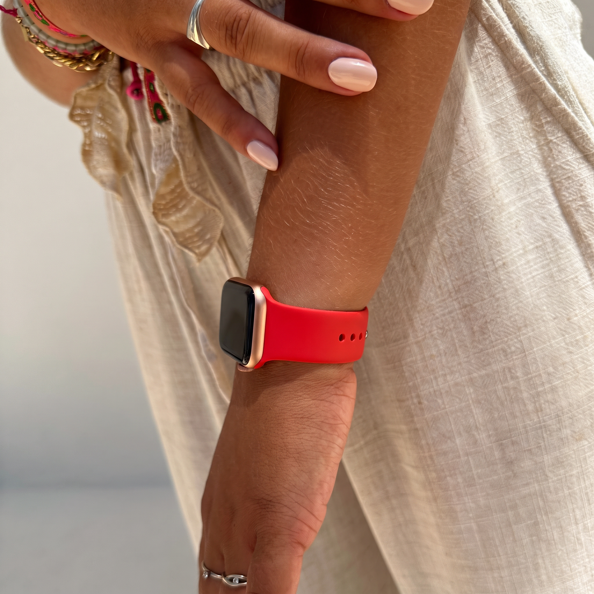 xoxo Wildhearts Apple Watch Silicone Strap (Red)